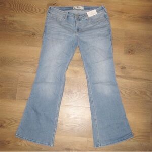 Hollister NWT Low Rise Bootcut Jeans Sz 12